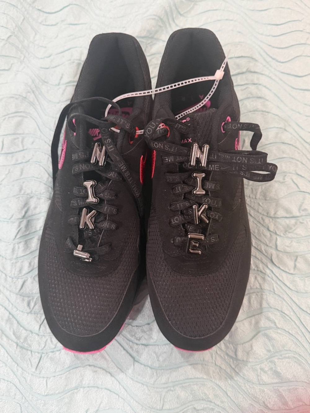 Nile Air Max Valentines Day men’s 11